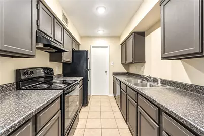 6500 Sands Point Drive #506, Houston, TX 77074 - Photo 8