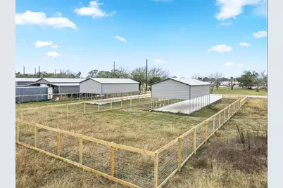913 26th Street, Dickinson, TX 77539 - Photo 4