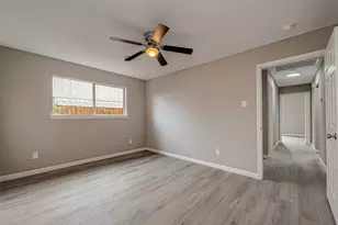 8619 Valley Meadow Dr, Houston, TX 77078 - Photo 28