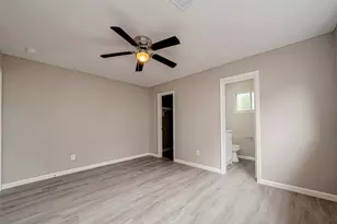 8619 Valley Meadow Dr, Houston, TX 77078 - Photo 30