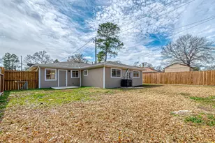8619 Valley Meadow Dr, Houston, TX 77078 - Photo 34