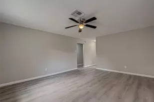 8619 Valley Meadow Dr, Houston, TX 77078 - Photo 16