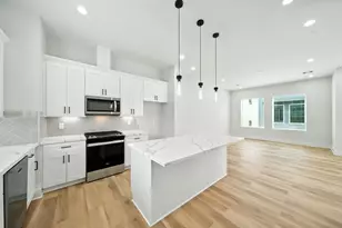 2306 Hoskins Dr, Houston, TX 77080 - Photo 18