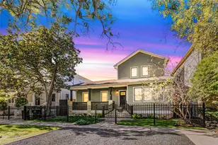 2219 Columbia St, Houston, TX 77008 - Photo 1
