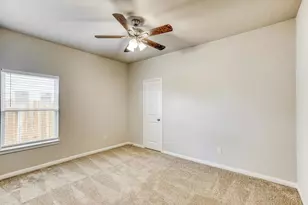 8206 Blooming Meadow Ln, Houston, TX 77016 - Photo 14