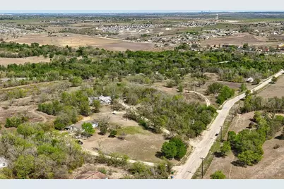 42 S Old Spanish Trail, Uhland, TX 78640 - Photo 38