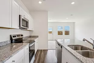 18917 Lucas Michael Wy, New Caney, TX 77357 - Photo 4