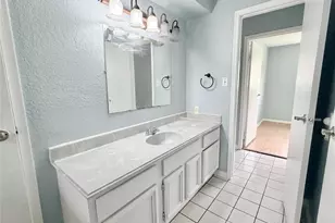 2612 4th Ave N, Texas City, TX 77590 - Photo 4