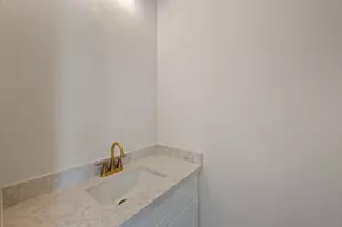 721 Doverside St, Houston, TX 77022 - Photo 6
