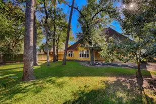 14918 Pollux Dr, Willis, TX 77318 - Photo 40