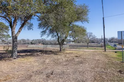 407 Fm 955, Fayetteville, TX 78940 - Photo 10
