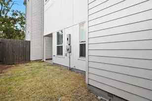 4625 Chartres St, Houston, TX 77004 - Photo 34