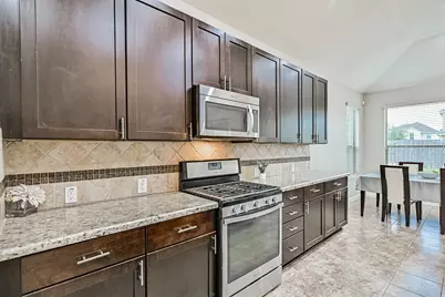 6003 Orchard Trail Drive, Pearland, TX 77581 - Photo 18
