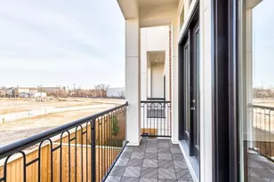 2722 Maxroy St, Houston, TX 77007 - Photo 6