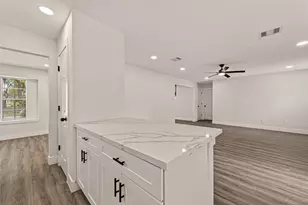 10011 Pine Pass Dr, Houston, TX 77070 - Photo 14