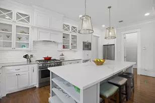 1111 Ashland St, Houston, TX 77008 - Photo 12