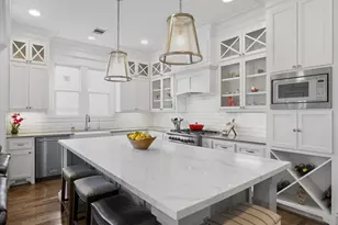 1111 Ashland St, Houston, TX 77008 - Photo 10