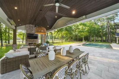 2207 Longmire Road, Conroe, TX 77304 - Photo 6