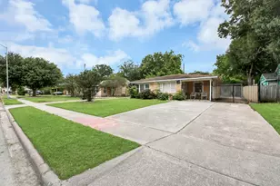 8043 Wier Dr, Houston, TX 77017 - Photo 2