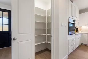 3223 Tamy Ln, Brenham, TX 77833 - Photo 6