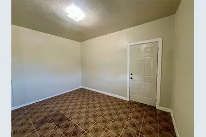 2705 Lorraine Street #8, Houston, TX 77026 - Photo 4