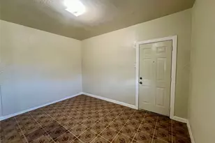 2705 Lorraine St, Houston, TX 77026 - Photo 4