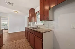 10506 Buffum St, Houston, TX 77051 - Photo 10