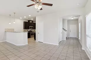 112 Camelot Pl Ct, Conroe, TX 77304 - Photo 10