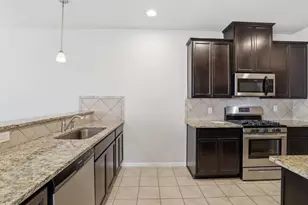 112 Camelot Pl Ct, Conroe, TX 77304 - Photo 12