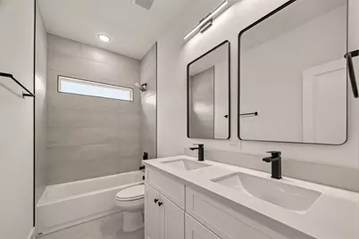 4806 Carmen Street #C, Houston, TX 77033 - Photo 12