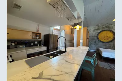 1614 Avenue K #Rear, Galveston, TX 77550 - Photo 12