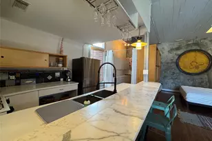 1614 Avenue K, Galveston, TX 77550 - Photo 12