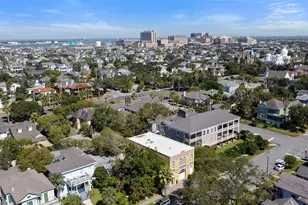 1614 Avenue K, Galveston, TX 77550 - Photo 2