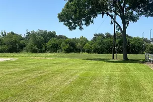 1515 N Mechanic St, El Campo, TX 77437 - Photo 20