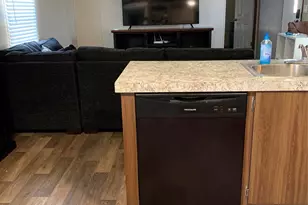 132 Squid Ln, Palacios, TX 77465 - Photo 6
