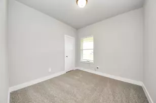 239 Bay Laurel Dr, Alvin, TX 77511 - Photo 16