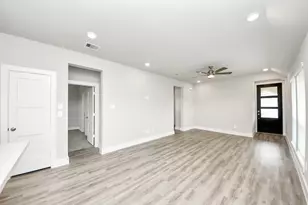 239 Bay Laurel Dr, Alvin, TX 77511 - Photo 12