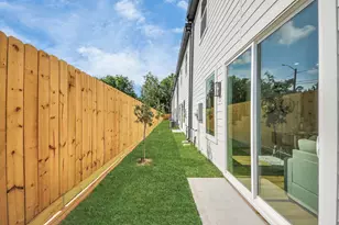 2432 Harrington St, Houston, TX 77026 - Photo 36