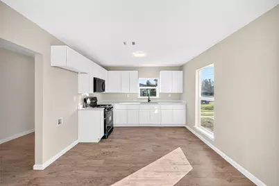 4918 Los Angeles Street, Houston, TX 77026 - Photo 6