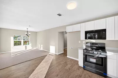 4918 Los Angeles Street, Houston, TX 77026 - Photo 8