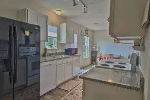 2009 6th St, Hempstead, TX 77445 - Photo 8