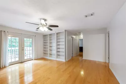 2824 S Logrun Circle, The Woodlands, TX 77380 - Photo 38