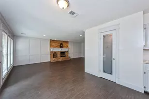 2824 S Logrun Cir, The Woodlands, TX 77380 - Photo 6