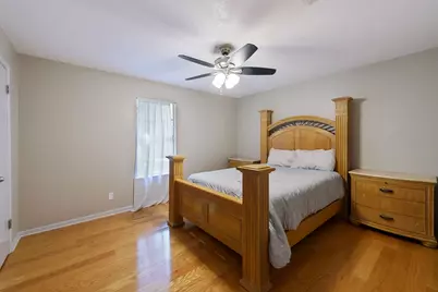 2824 S Logrun Circle, The Woodlands, TX 77380 - Photo 32