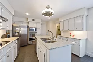 2824 S Logrun Cir, The Woodlands, TX 77380 - Photo 14