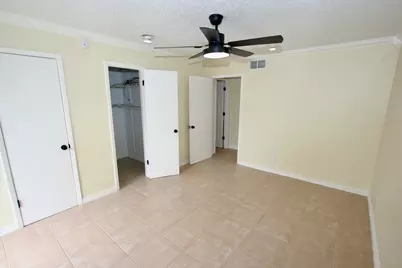 17331 Red Oak Drive #B22, Houston, TX 77090 - Photo 8