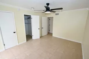 17331 Red Oak Dr, Houston, TX 77090 - Photo 8