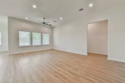 3019 King Oaks Street, Baytown, TX 77251 - Photo 12
