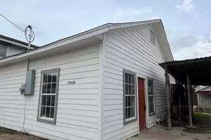 7933 Brays St, Houston, TX 77012 - Photo 2