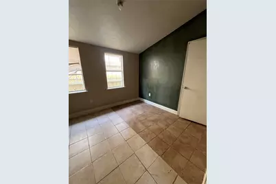 7933 Brays Street #B, Houston, TX 77012 - Photo 12